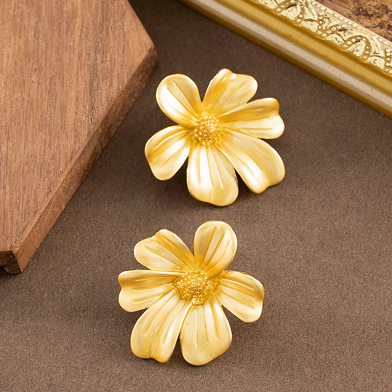 超仙甜美精緻仙女風烤漆立體花朵耳釘耳環溫柔氣質高級感銀針耳飾