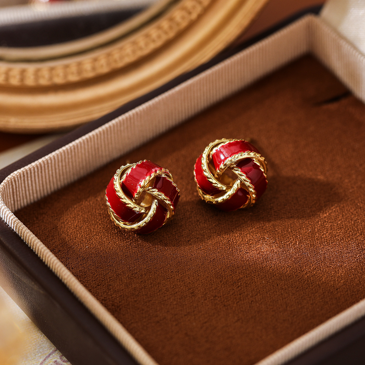 安克拉红復古同心结｜珐琅滴釉耳钉