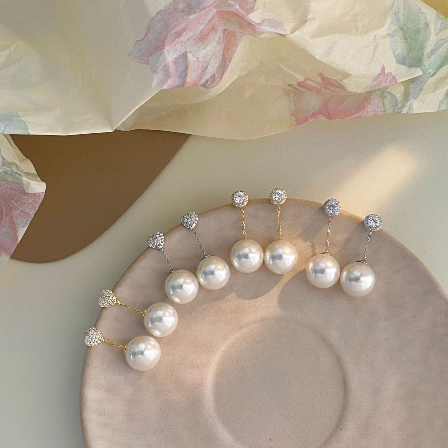 超閃珍珠愛心耳墜｜清新簡約通勤耳飾｜甜美氣質