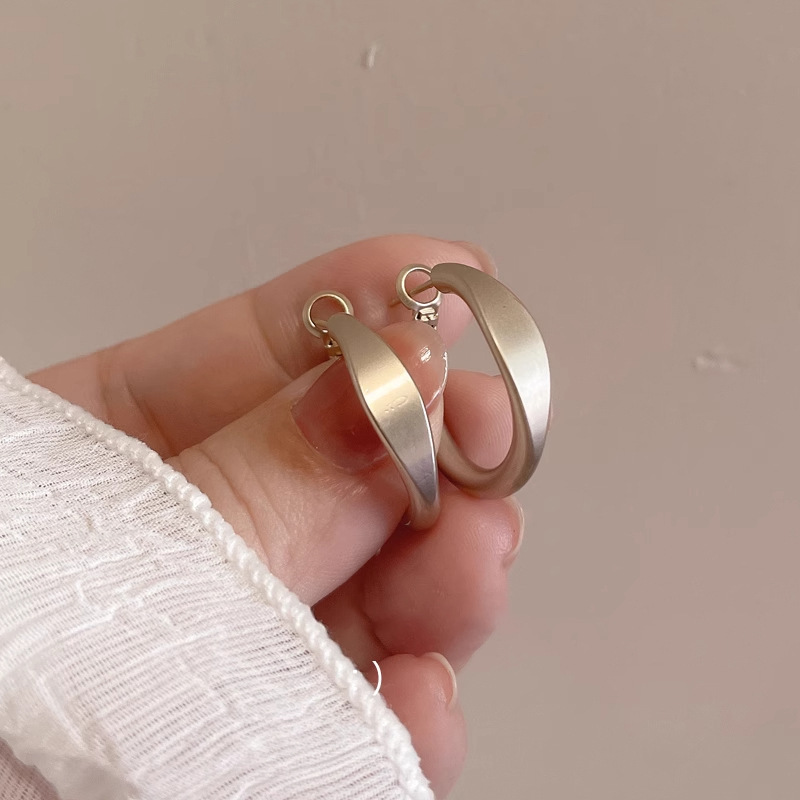磨砂咖金色耳環耳扣｜輕奢百搭耳釘