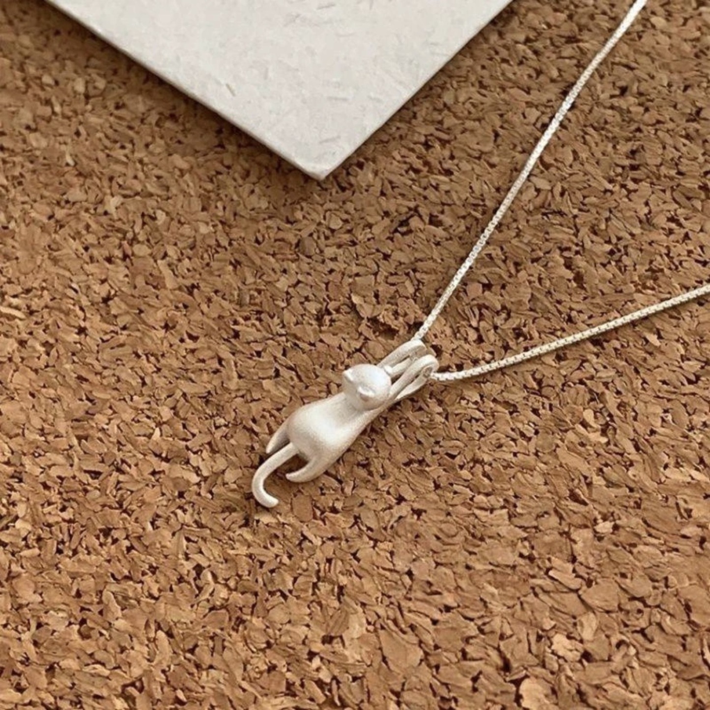 萌動貓咪｜簡約純銀貓咪鎖骨鍊 45公分