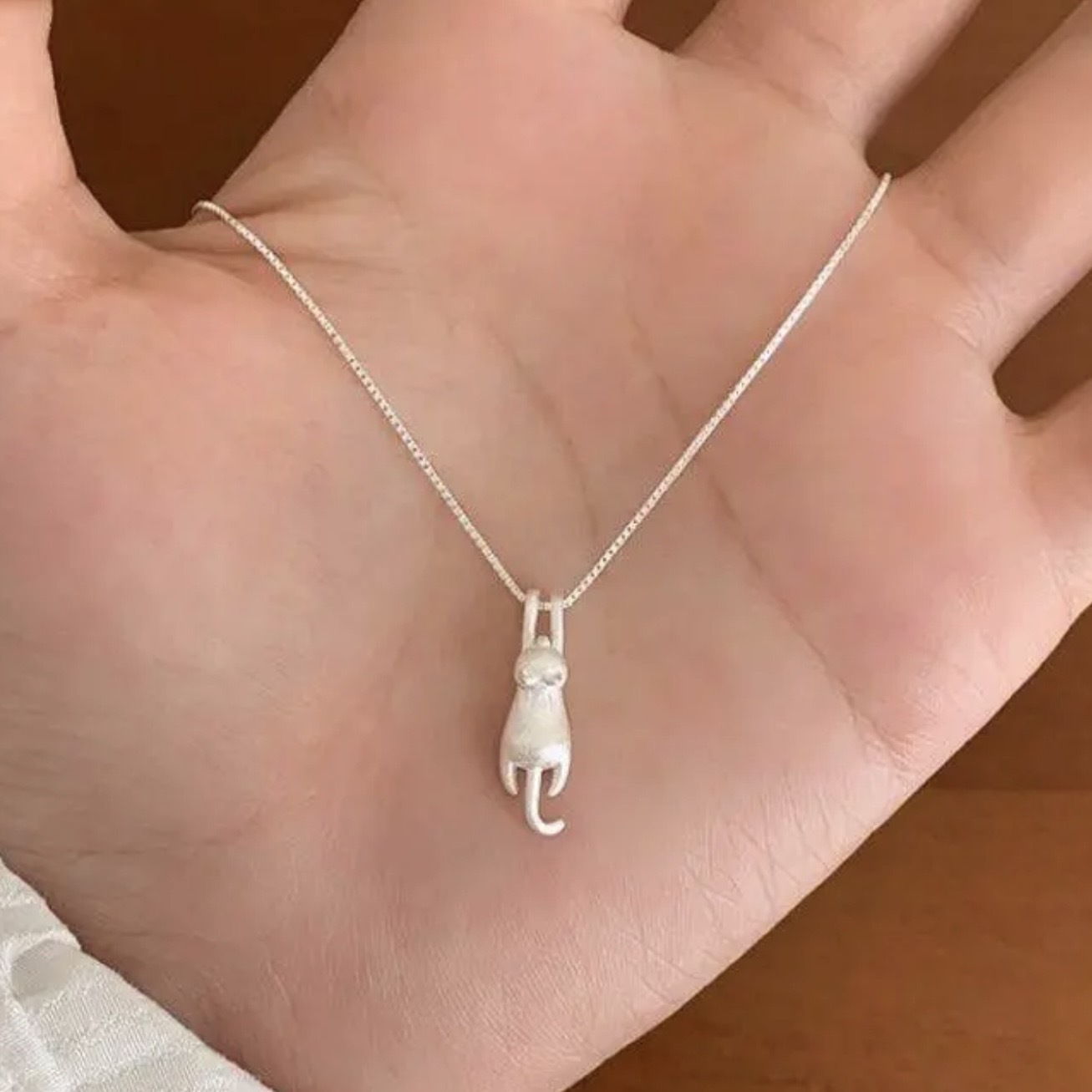 萌動貓咪｜簡約純銀貓咪鎖骨鍊 45公分