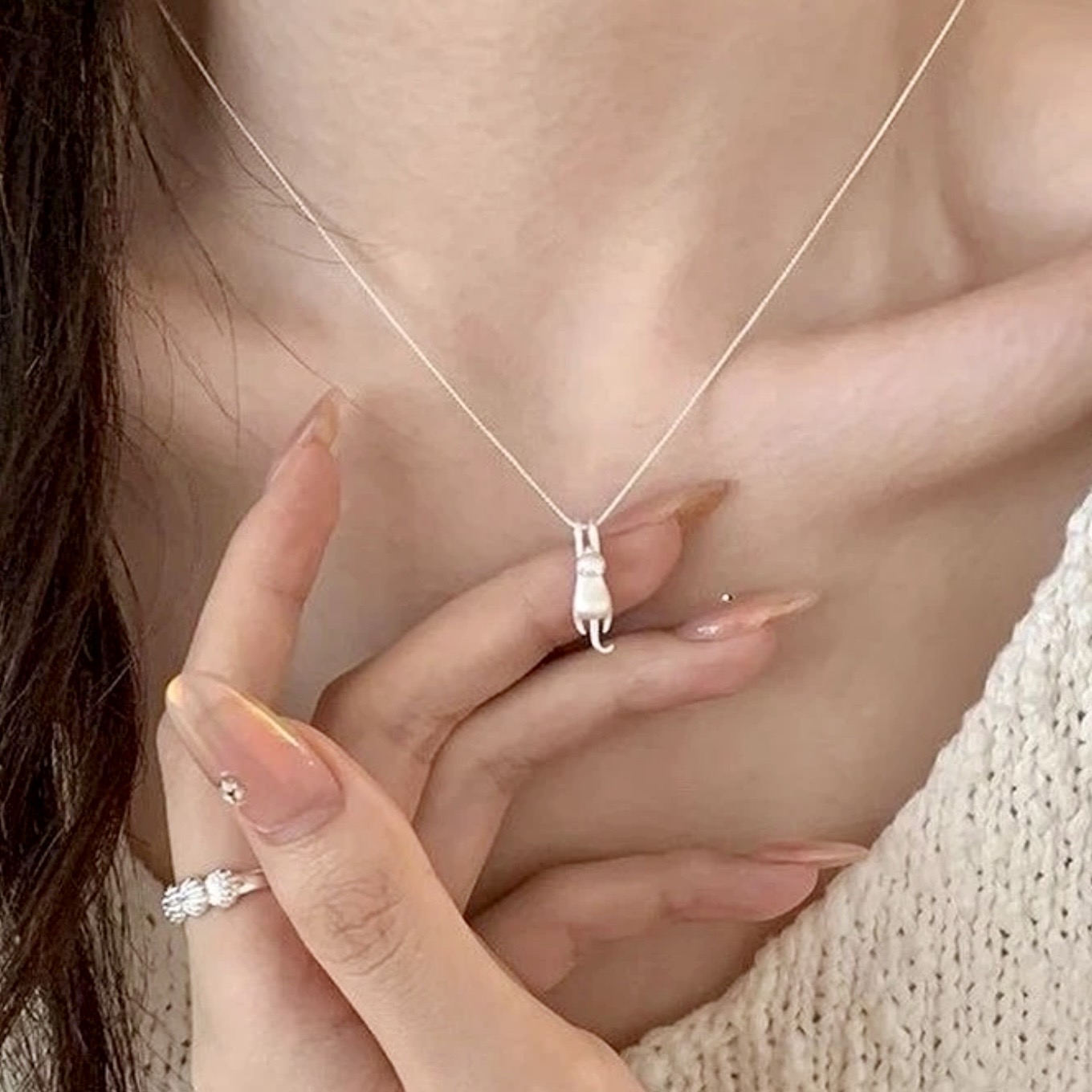 萌動貓咪｜簡約純銀貓咪鎖骨鍊 45公分