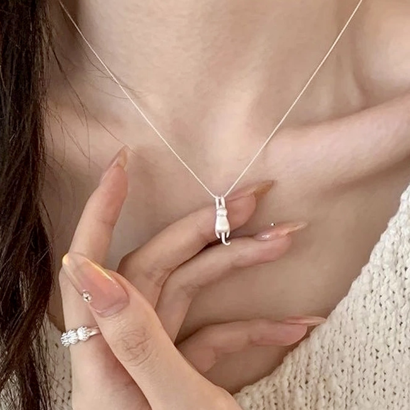 萌動貓咪｜簡約純銀貓咪鎖骨鍊 45公分
