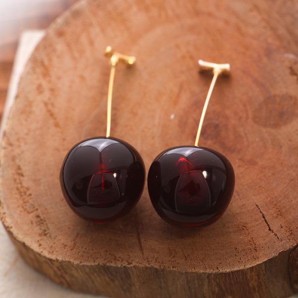 酒紅櫻桃耳環｜顯瘦顯白高級感