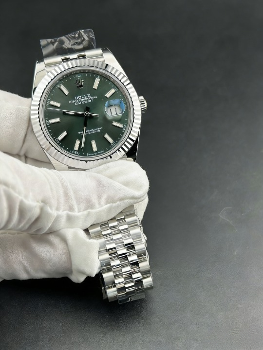 CLEANクリーン工場 ROLEXロレックスデイトジ ャスト126334 41mmグリーン文字盤 フルーテッド ベゼル ジュビリープレスレット 1:1精度
