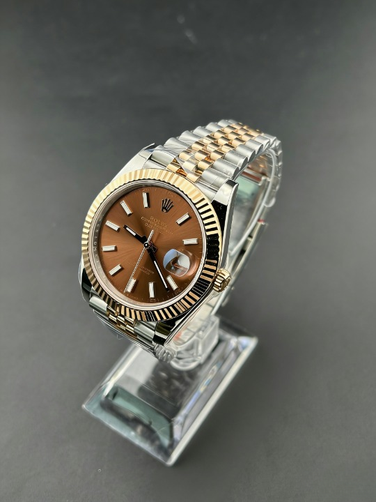CLEANクリーン工場 ROLEXロレックスデイトジ ャスト コンビローズゴールド126331 チョコレー 41mm フルーテッドベゼル ジュビリ ト文字盤 ープレスレット 1:1精度