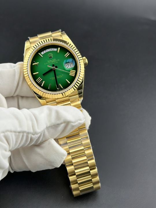 CLEANクリーン工場 ROLEXロレックスデイデイ ト イエローゴールド228238 40mm  グリーンオ ンブレ文字盤 フルーテッドベゼル プレジデントプ レスレット  1:1精度