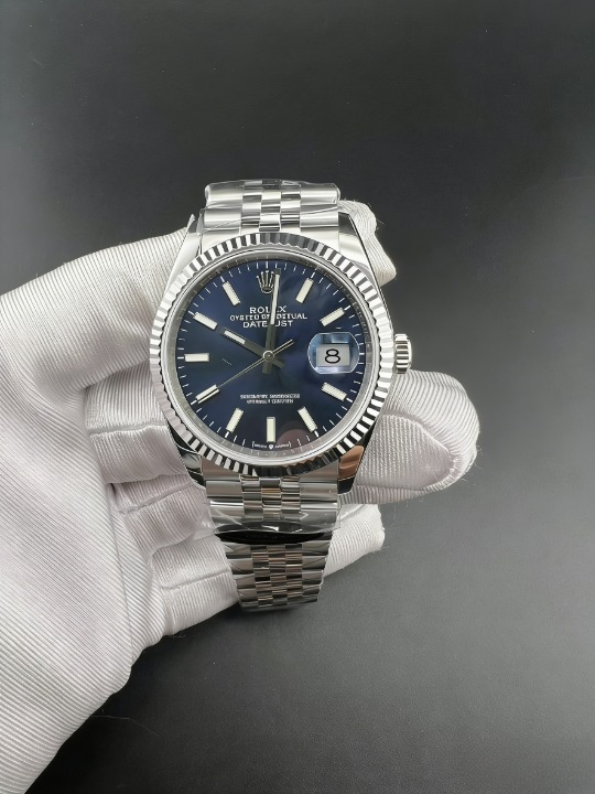 CLEANクリーン工場 ROLEXロレックスデイト ャスト126234 36mm ブルー文字盤 プラチナフル ーテッドベゼル ジュビリープレスレット 1:1精度