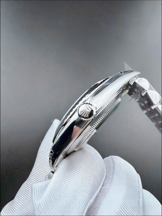 CLEANクリーン工場 ROLEXロレックスデイトジ  41mmブラック文字盤 ブルーテッド ャスト126334 ベゼル  ジュビリープレスレット 1:1精度