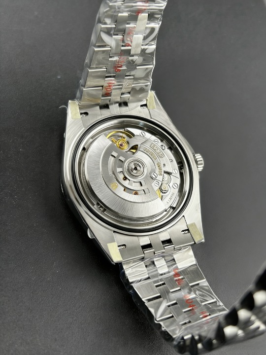 CLEANクリーン工場 ROLEXロレックスデイトジ ャスト126334 41mmグリーン文字盤 フルーテッド ベゼル ジュビリープレスレット 1:1精度