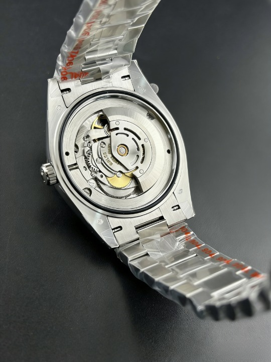 CLEANクリーン工場 ROLEXロレックスデイデイデイ 228236 40mmブラック文字盤 フルーテッドベ ゼル プレジデントプレスレット 1:1精度