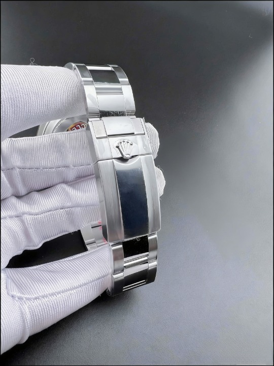 CLEANクリーン工場 ROLEXロレックスデイトジ ャスト126334 41mmホワイトマザーオブパールダ イヤモンド入り文字盤 フルーテッドベゼル オイス タープレスレット 1:1精度