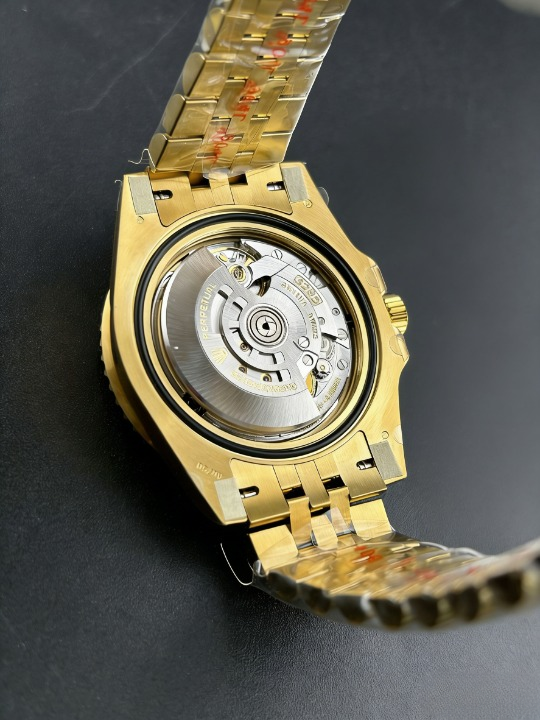 CLEANクリーン工場 ROLEXロレックスGMTマス ター ll イエローゴールド40mm 126718GRNR プ ラック/グレーベゼル タイガーアイアン文字盤 1:1精 度