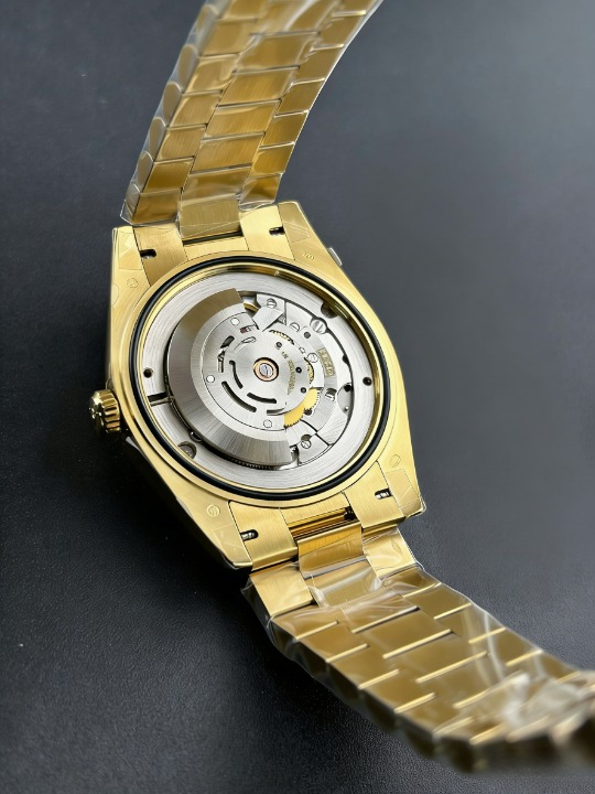 CLEANクリーン工場 ROLEXロレックスデイデイ ト イエローゴールド228238 40mm  グリーンオ ンブレ文字盤 フルーテッドベゼル プレジデントプ レスレット  1:1精度