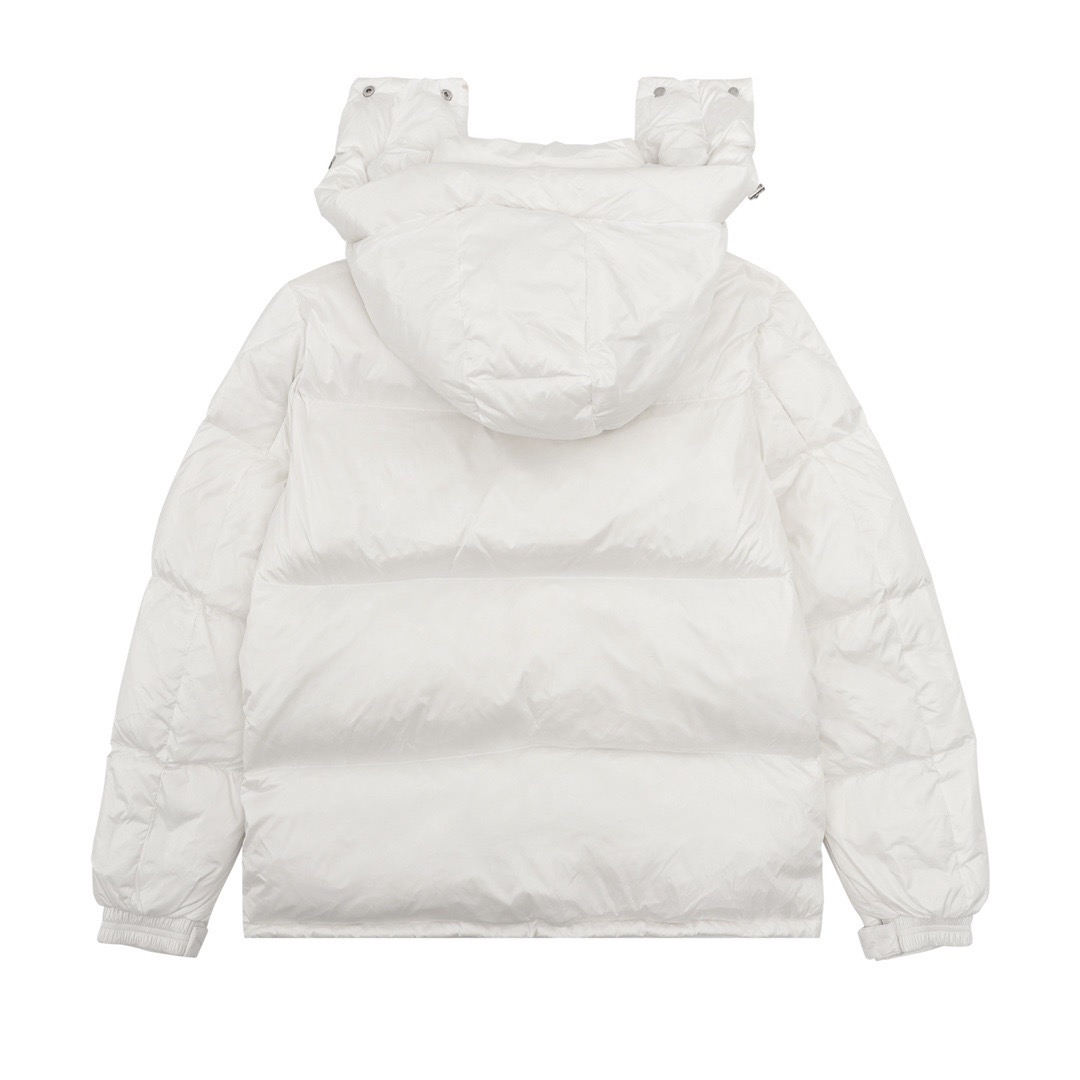 【公式認定ストア】MONCLERモンクレール 定番ダウンコート 限定発売中！多くの著名人やセレブに愛用されています! 爆買い！即完売必至 Montbeliard「三色ストライプジッパー」(さんしょくストライプジッパー)