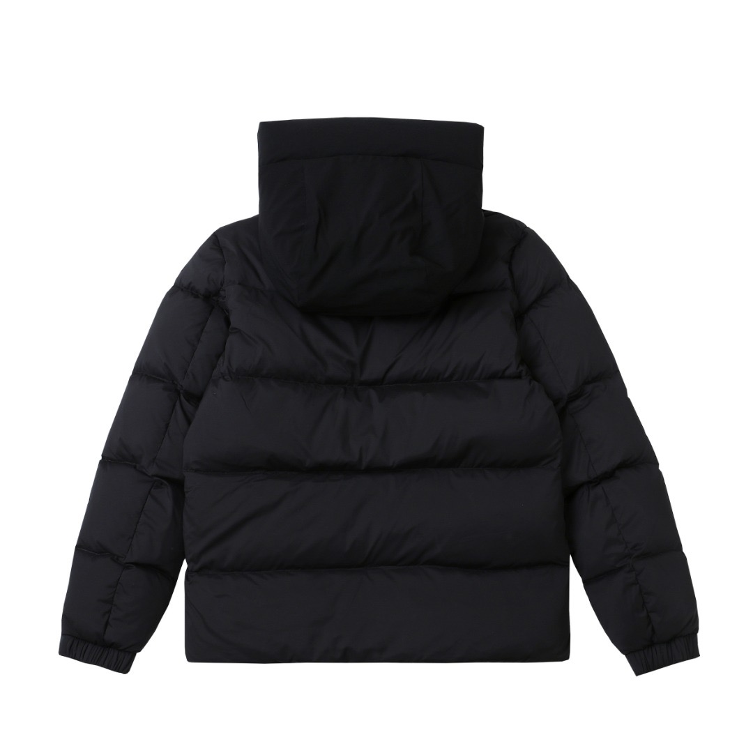 【公式認定ストア】MONCLER  Madeira モンクレール 定番ダウンコート 限定発売中！多くの著名人やセレブに愛用されています! 爆買い！即完売必至