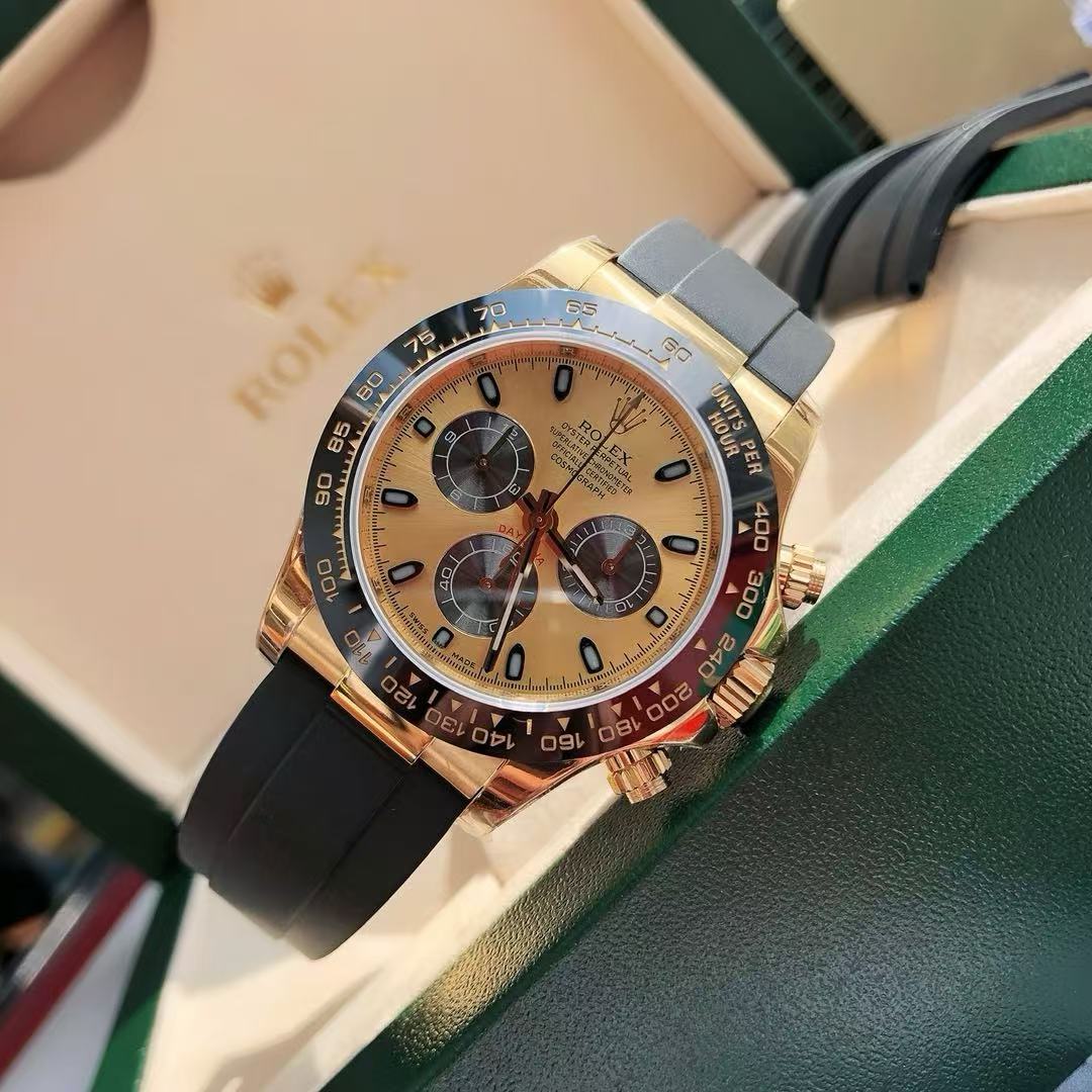 デイトナ 40MM時計 ゴールドの文字盤 ゴールドのケース ラバーストラップ