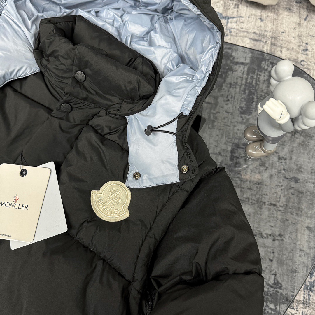 【人気商品】MONCLERモンクレール 取り外し可能ベスト付き プレミアム95%ホワイトダックダウン 超ソフトダウンジャケット
