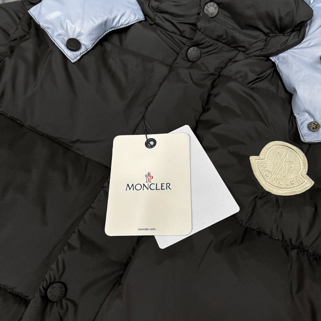 【人気商品】MONCLERモンクレール 取り外し可能ベスト付き プレミアム95%ホワイトダックダウン 超ソフトダウンジャケット