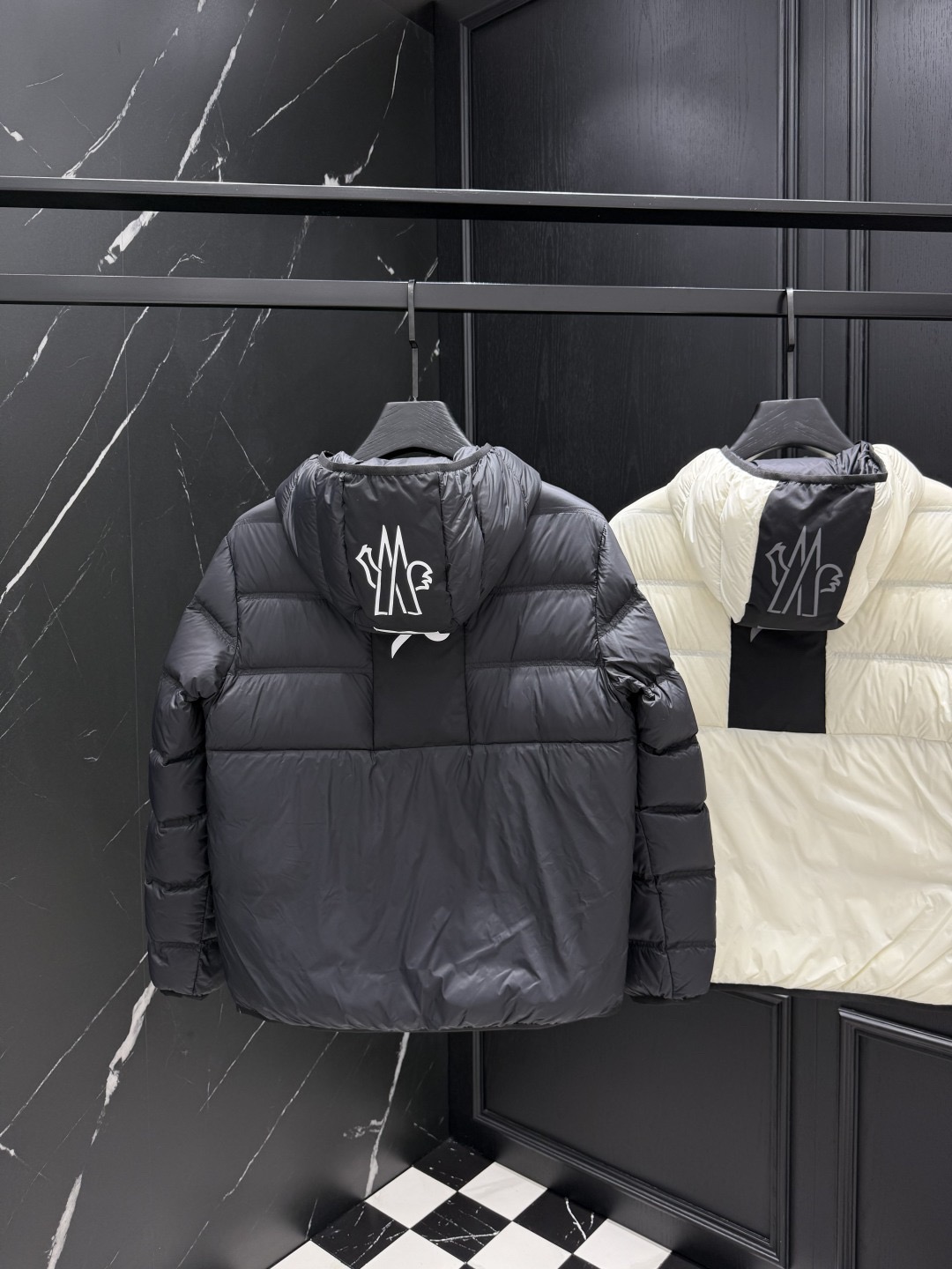 Moncler（モンクレール） 2025年最新作 ファッションデザイナーズモデル ダウンジャケット