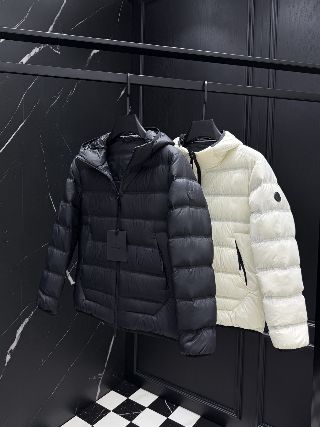 Moncler（モンクレール） 2025年最新作 ファッションデザイナーズモデル ダウンジャケット