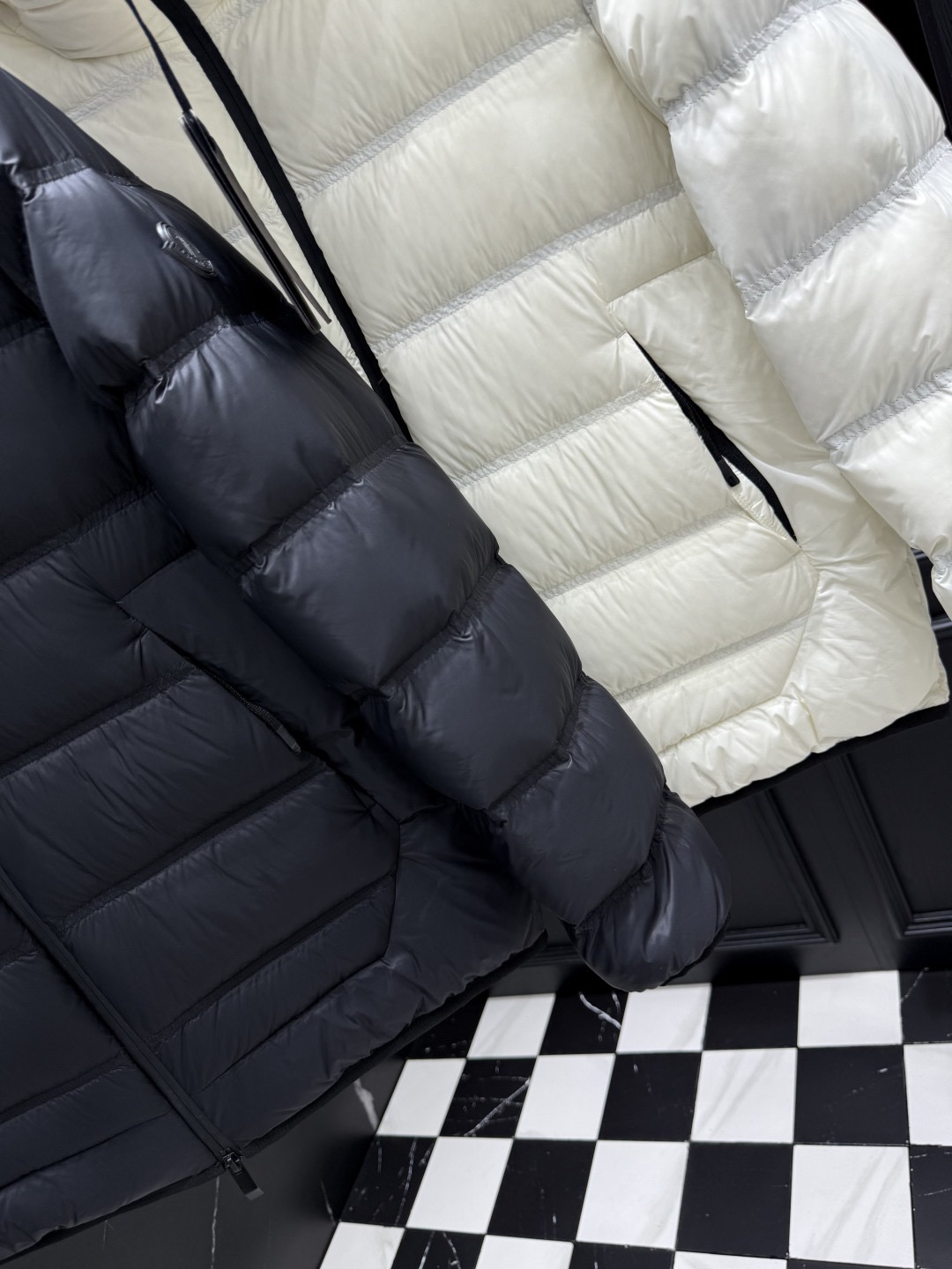 Moncler（モンクレール） 2025年最新作 ファッションデザイナーズモデル ダウンジャケット