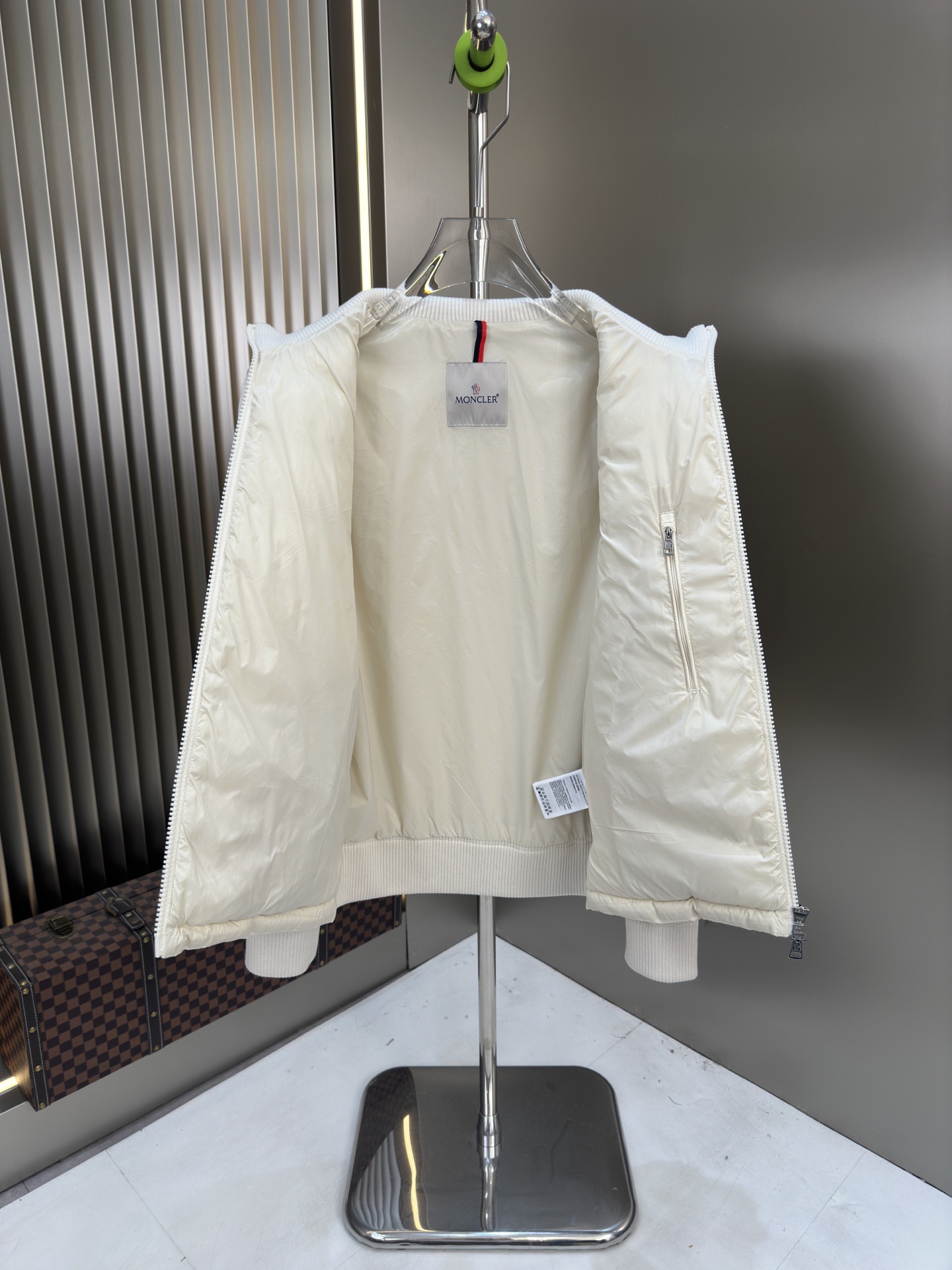 Moncler（モンクレール） 2025年最新作 ファッションデザイナーズモデル ダウン×ニットジャケット