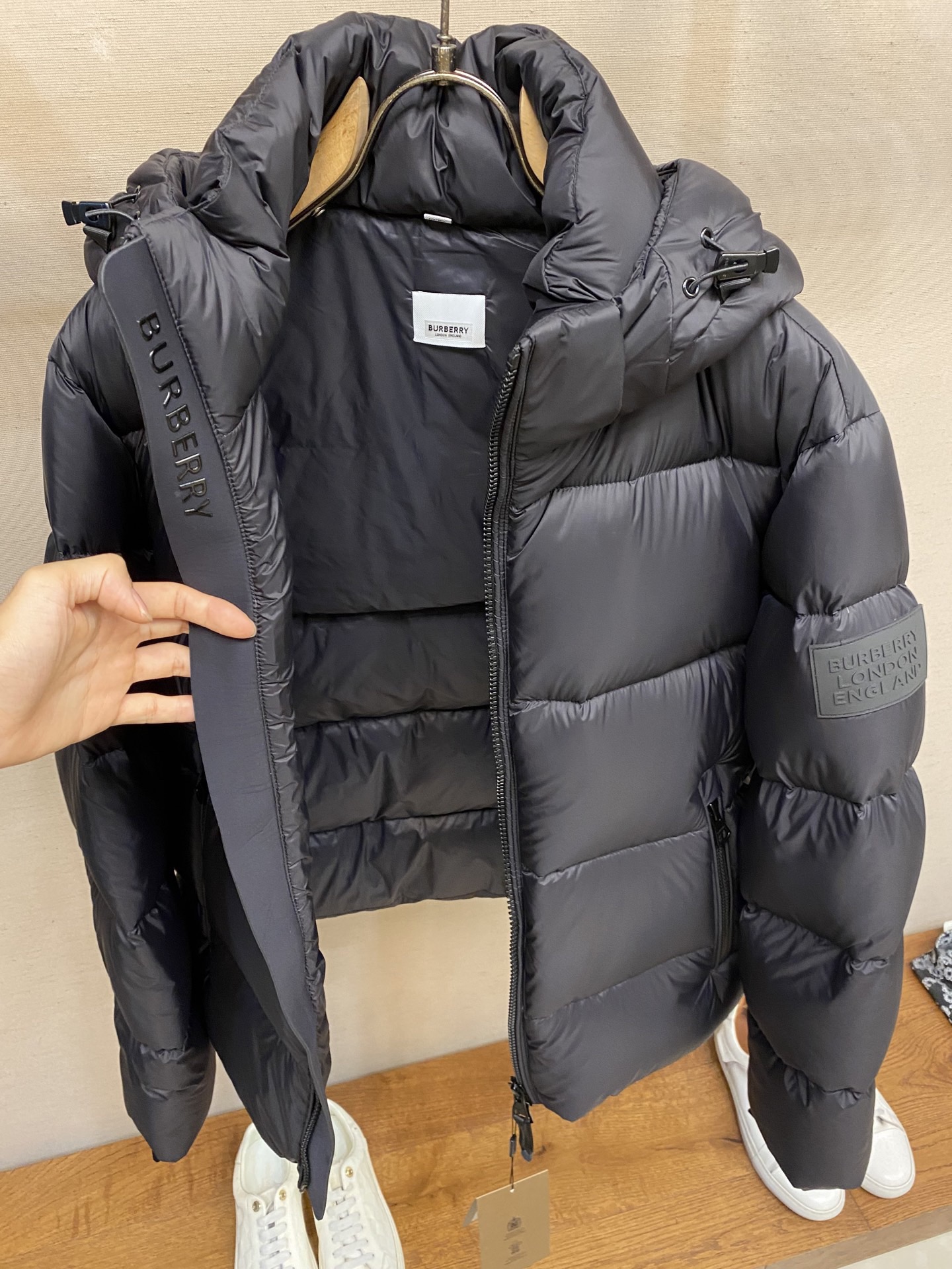 BURBERRY 2025年新作 バーバリー 2025SS ダウンジャケット 90%ホワイトグースダウン ダウンコート moncler