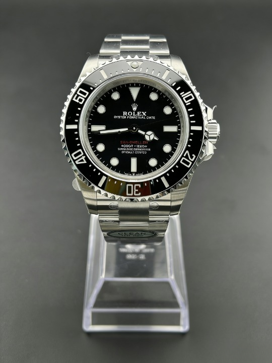 CLEANクリーン工場 ROLEXロレックスシードゥ エラー126600"赤シード" 43mm ブラック文字盤 1:1級