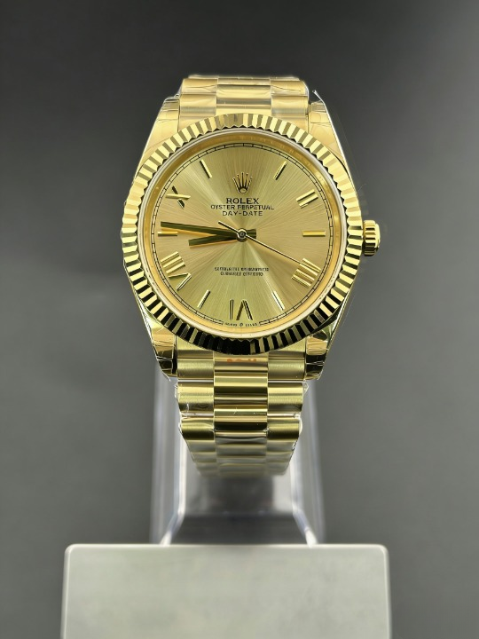 CLEANクリーン工場 ROLEXロレックスデイデイ イエローゴールド228238 40mm ャンパン 文字盤 フルーテッドベゼル プレジデントプレスレ 1:1精度