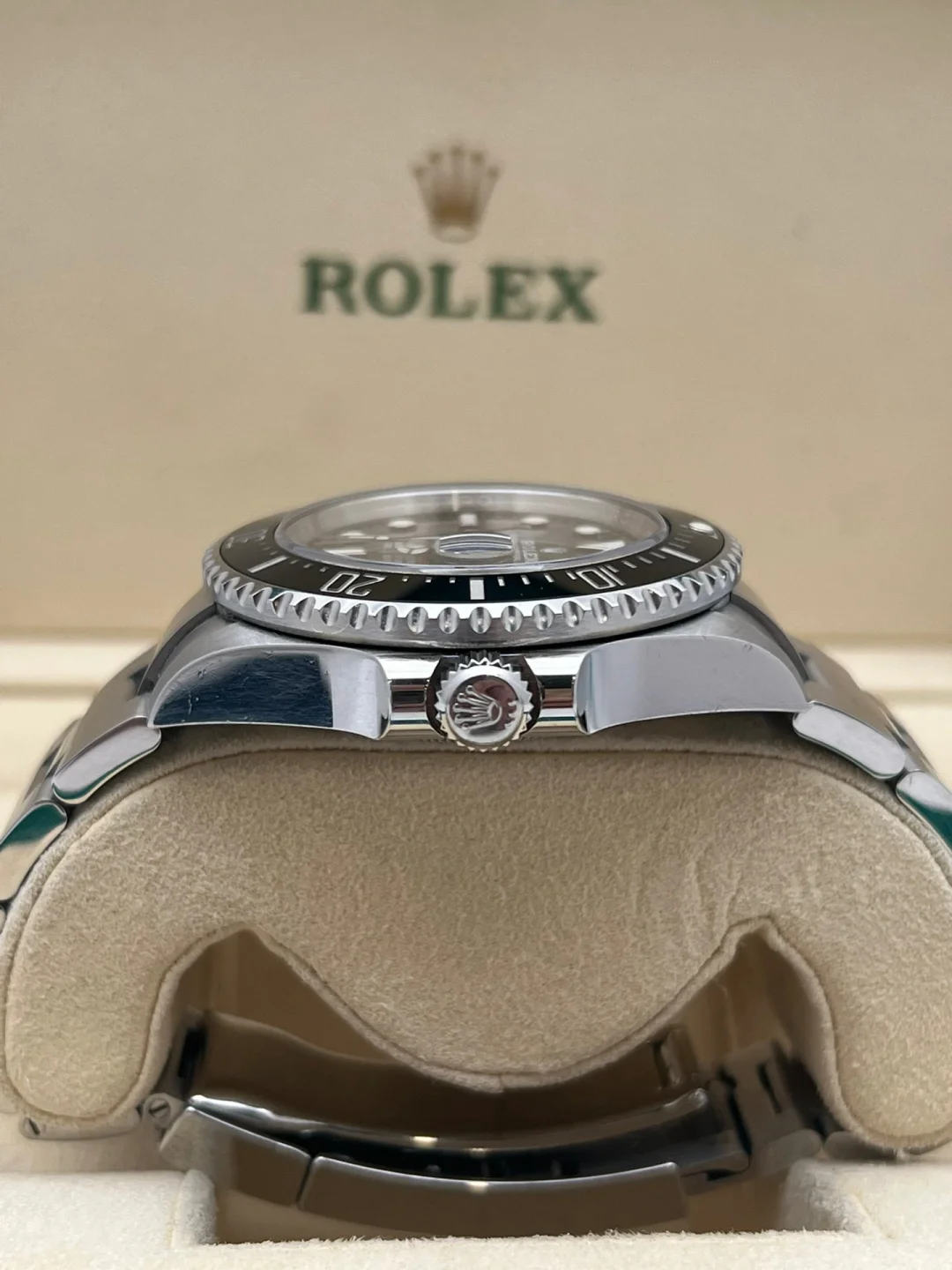 シードゥエラー  43MM時計