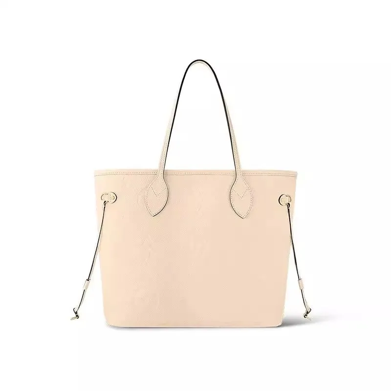 LOUIS VUITTON（ルイヴィトン）ネヴァーフル MM