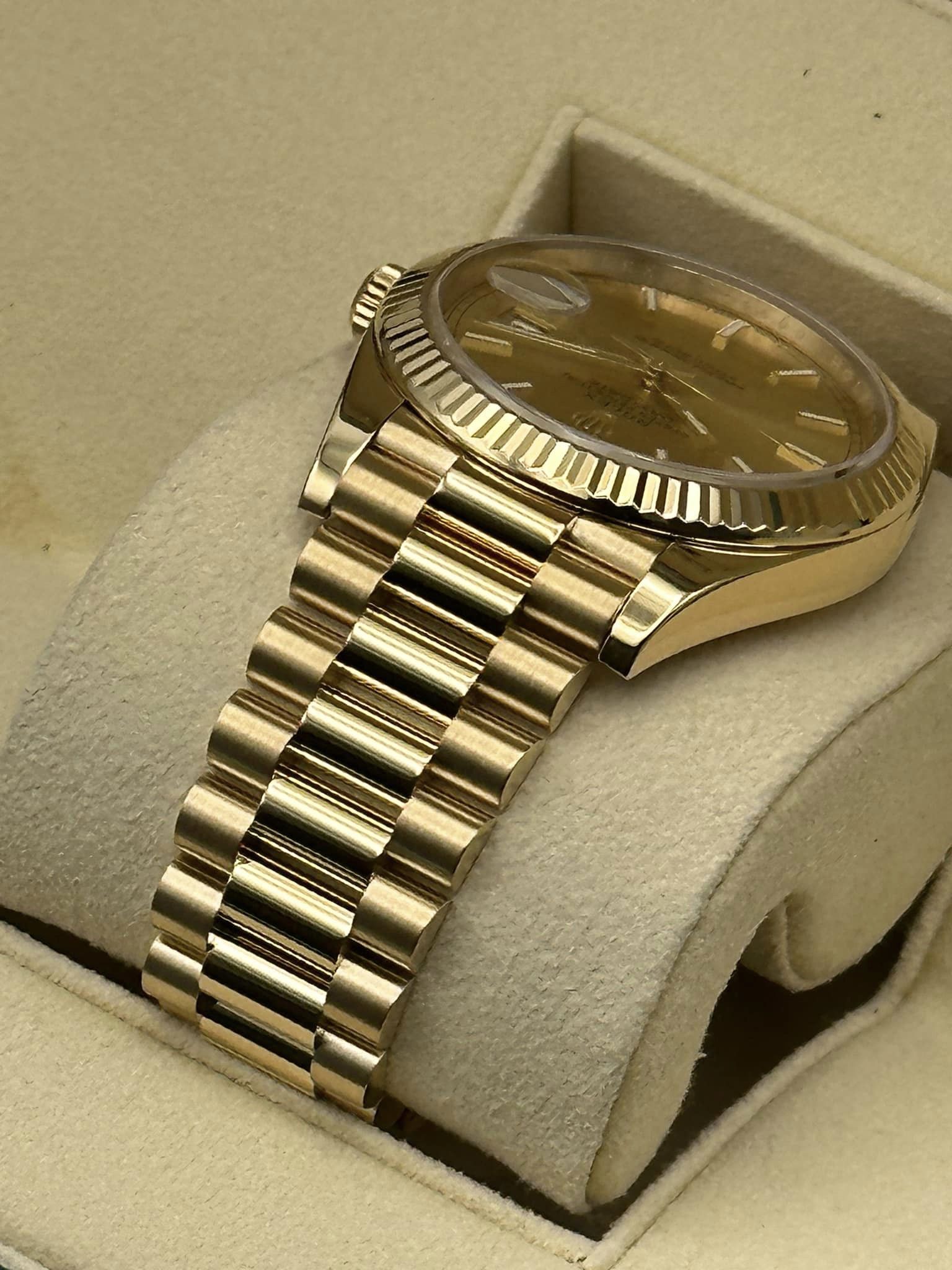 2020 ロレックス デイデイト 40mm 228238 プレジデンシャル シャンパンダイヤル