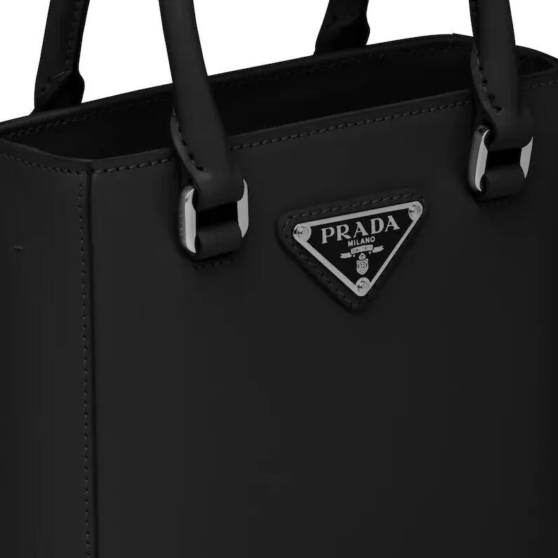 PRADA(プラダ) スモール ブラッシュドレザー トートバッグ ブラック
