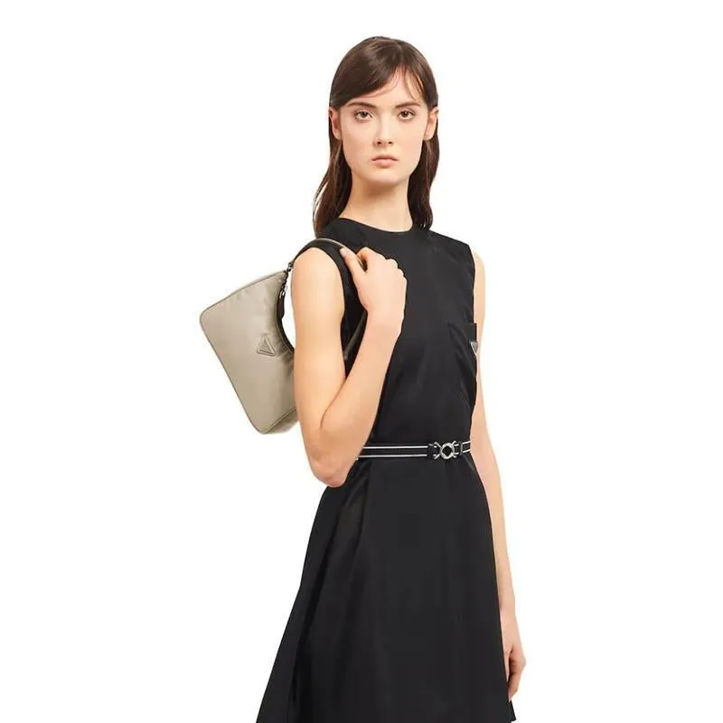 PRADA(プラダ) Re-Edition 2005ナイロンxサフィアーノレザー ミニバッグ ベージュ