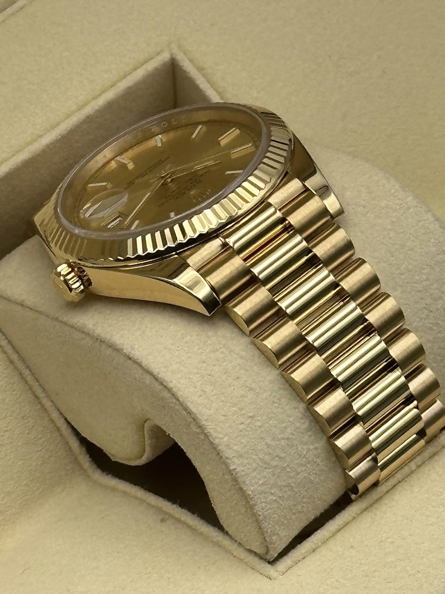 2020 ロレックス デイデイト 40mm 228238 プレジデンシャル シャンパンダイヤル