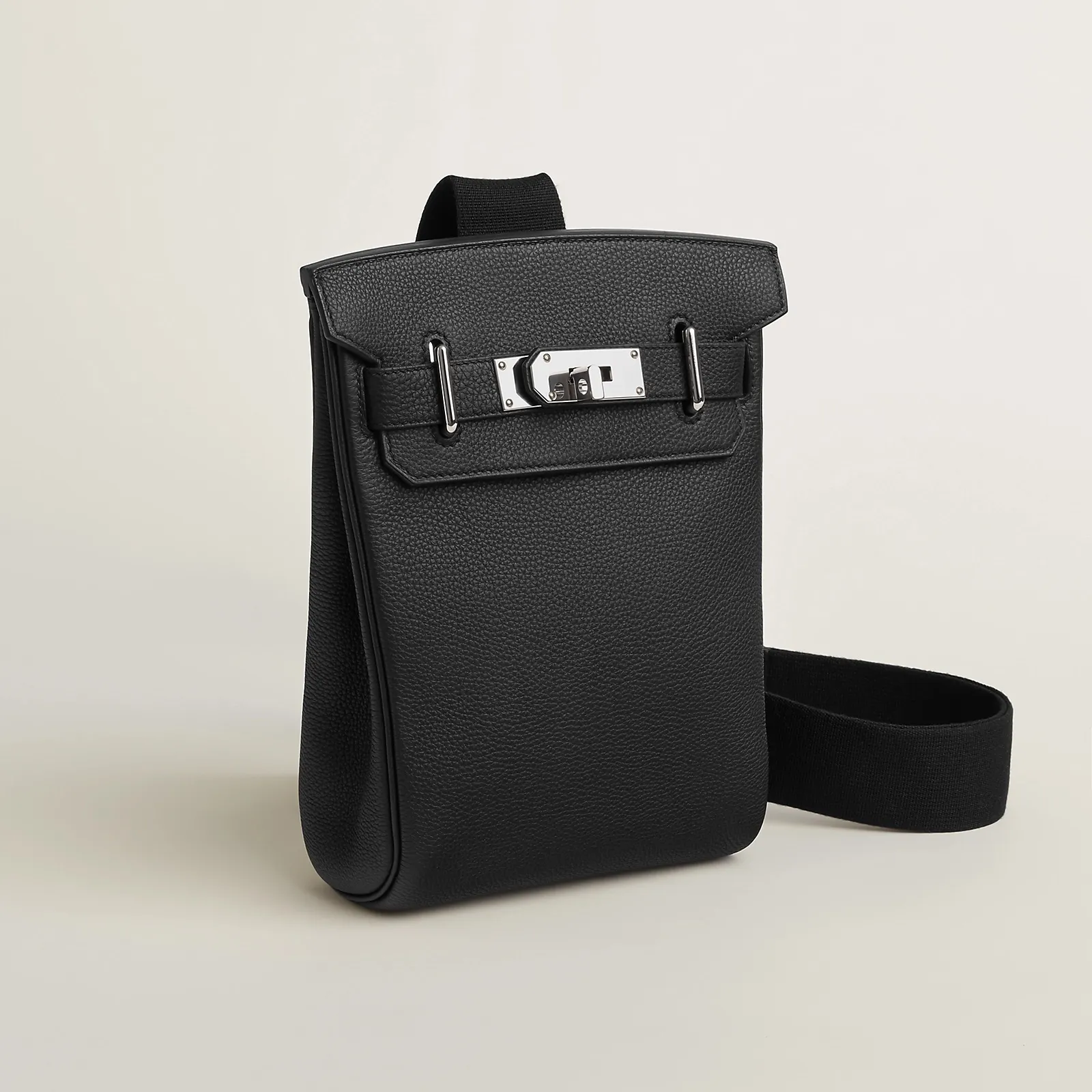 奇跡の入荷★【Hermes】Hac A Dos PM/黒