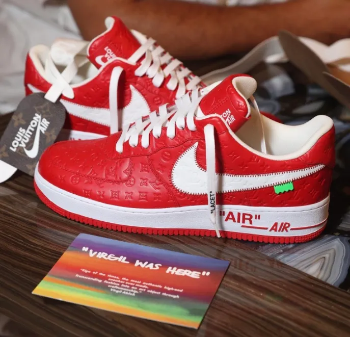 【新商品発売】【今年の新商品】the louis vuitton x nike air force 1【代金引換】七色