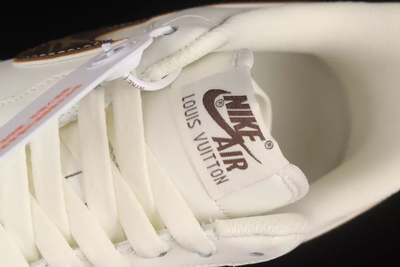 【新商品発売】【今年の新商品】louis vuitton x nike air force 1 07 low rice white shoes sneakers【本物保証】【代金引換】