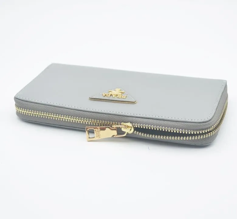 PRADA(プラダ) サフィアーノレザー 財布 グレー