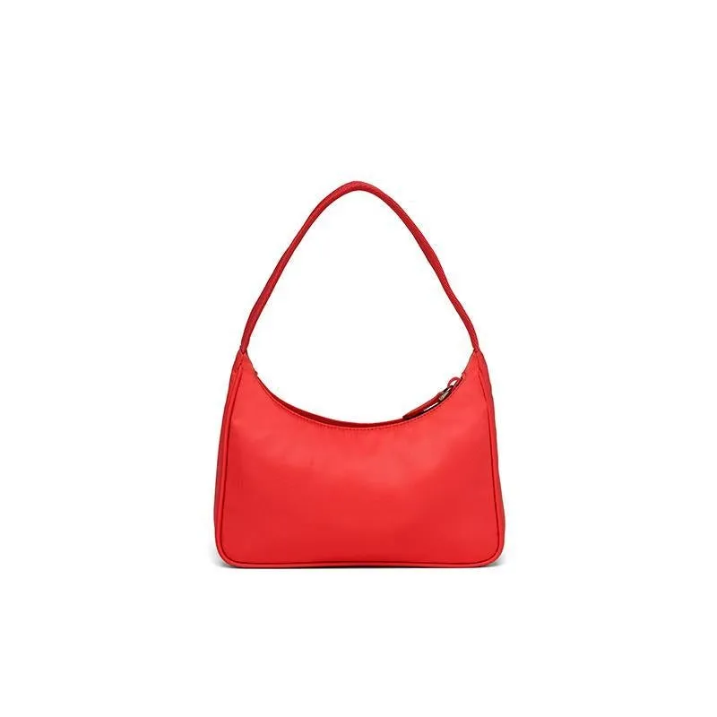 PRADA(プラダ) Re-Edition 2000 ナイロン ミニバッグ レッド