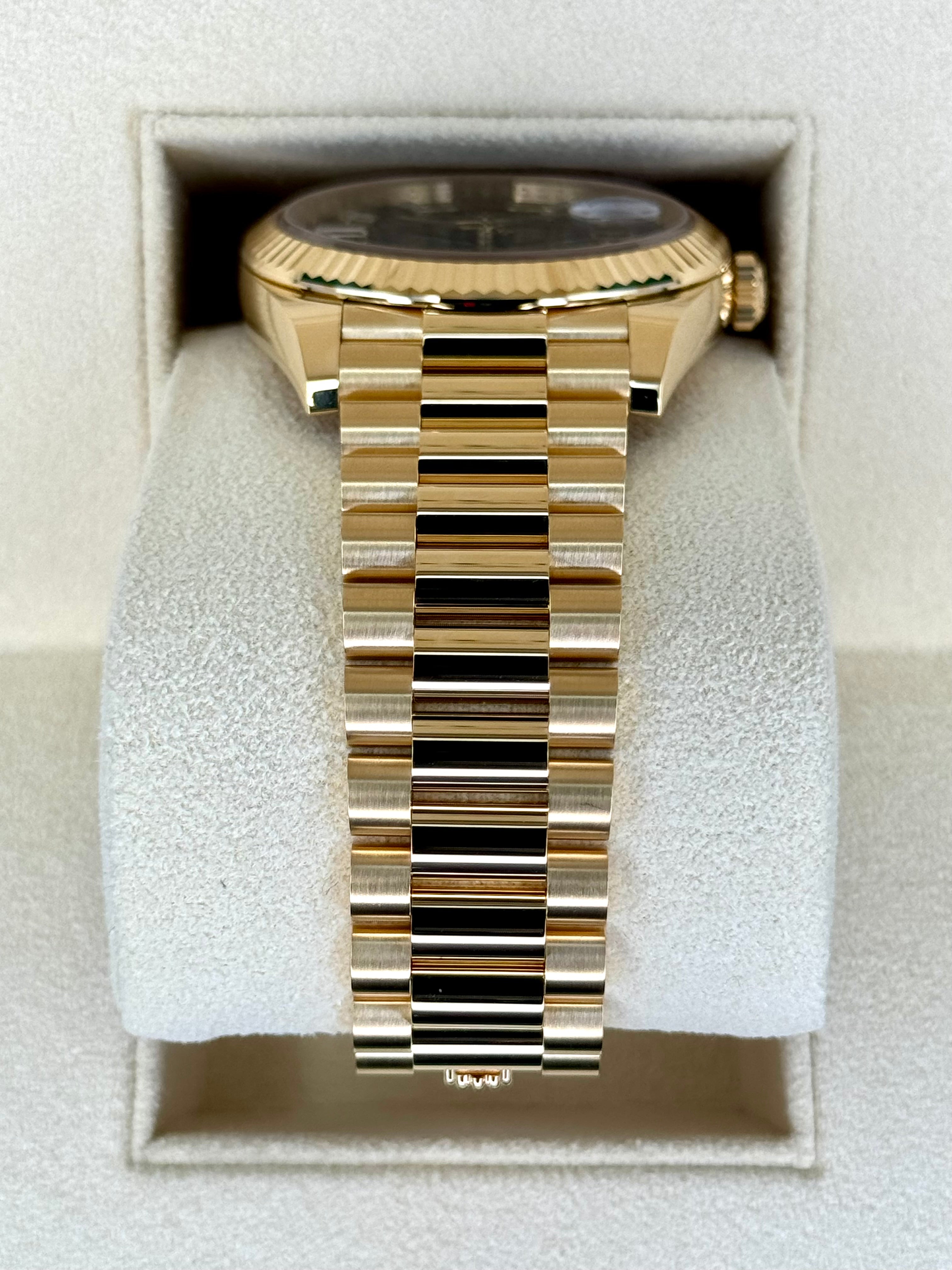 NEW ロレックス デイデイト 40mm 228238 ブラックオニキスダイヤダイヤル