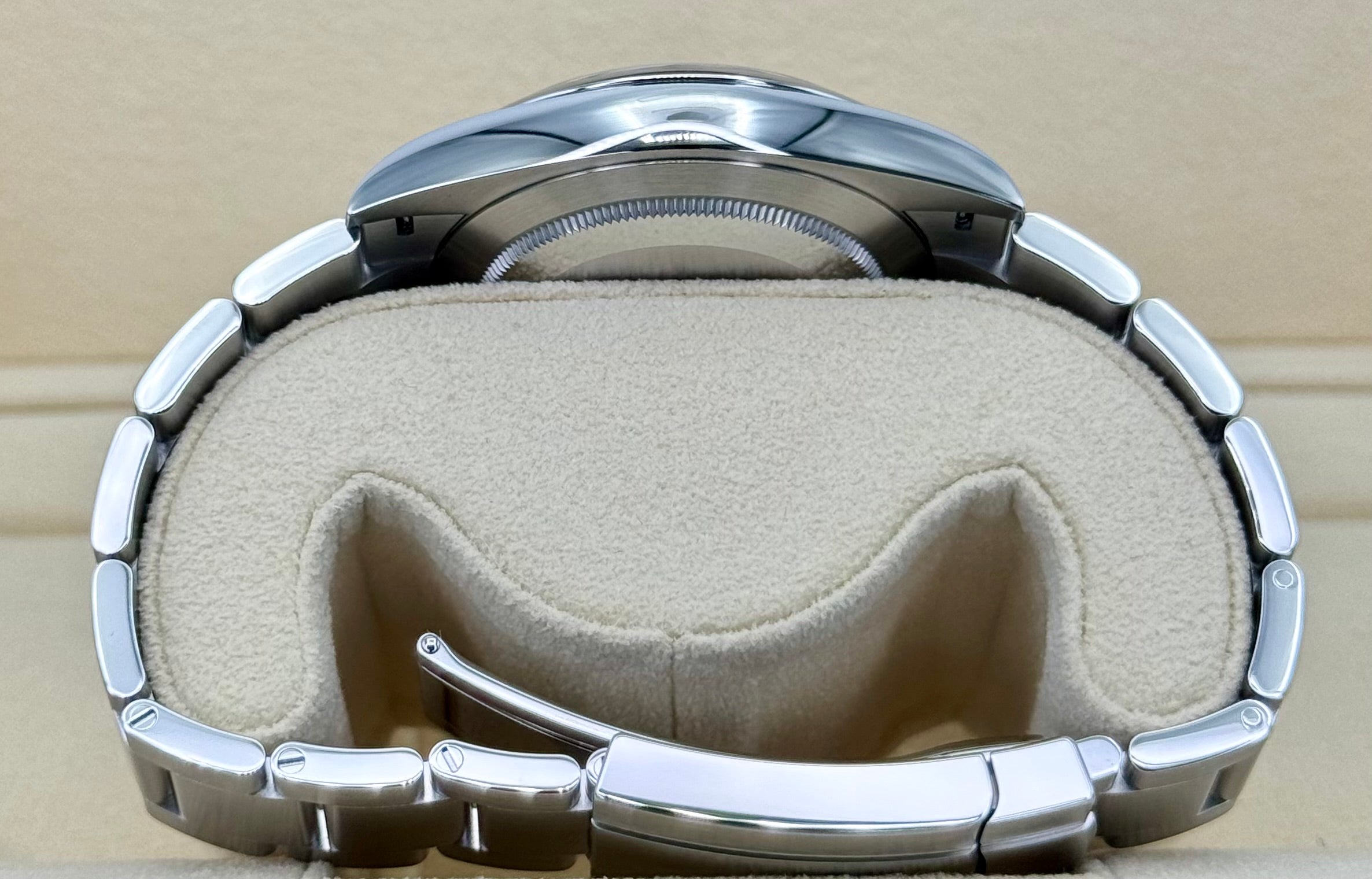 NEW 2024 ロレックス オイスターパーペチュアル 41mm 124300 グリーンダイヤル