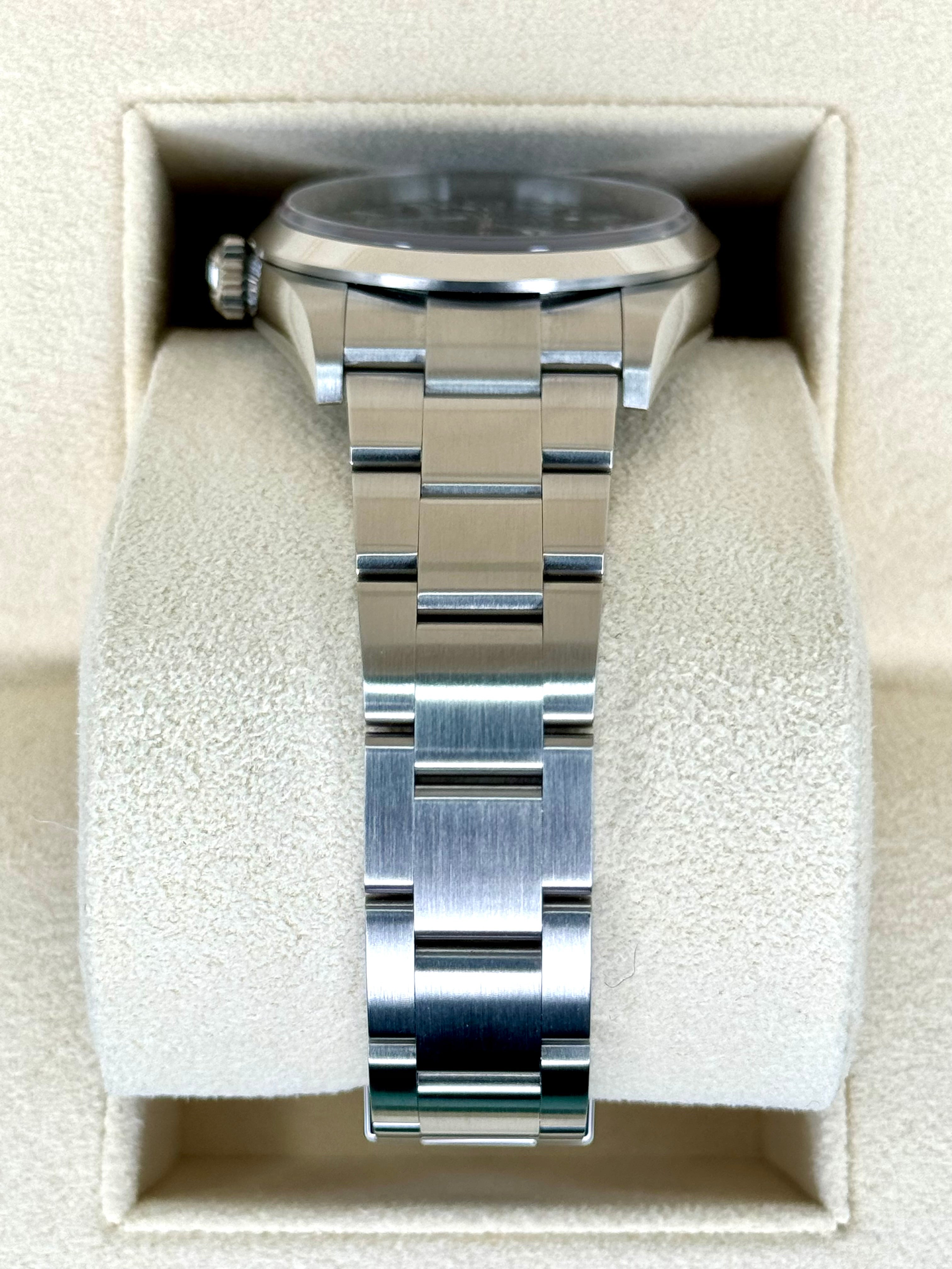 NEW 2024 Rolex Explorer 36mm 124270 ステンレススチール ブラックダイヤル