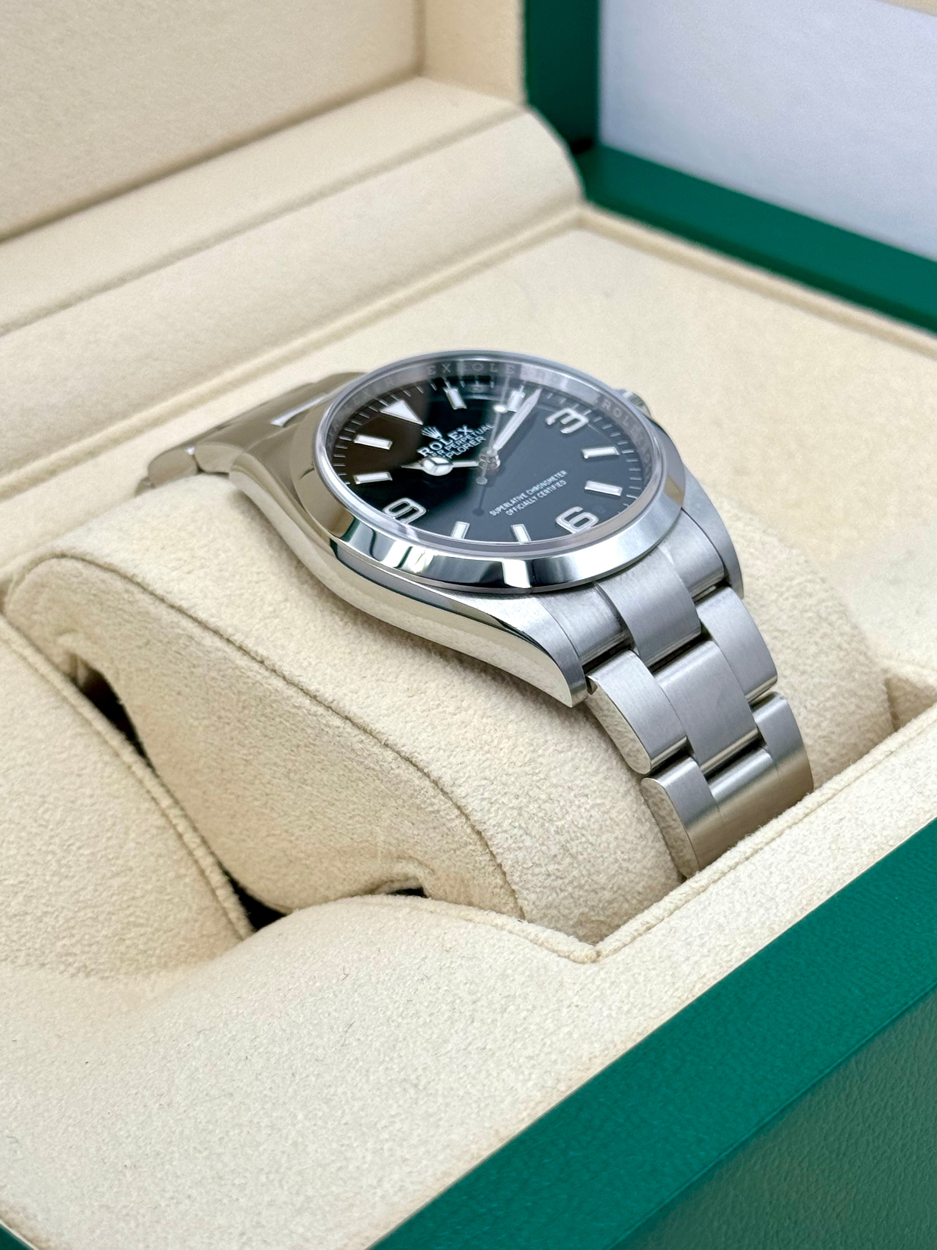 NEW 2024 Rolex Explorer 36mm 124270 ステンレススチール ブラックダイヤル