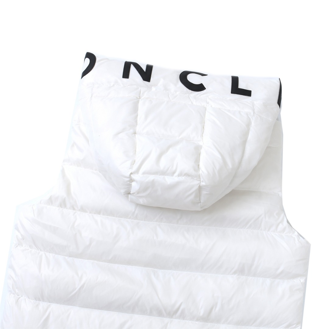 【公式認定ストア】MONCLER  ダウンジャケット Montreuil（ユニセックス）多くの著名人やセレブに愛用されています! 即完売必至