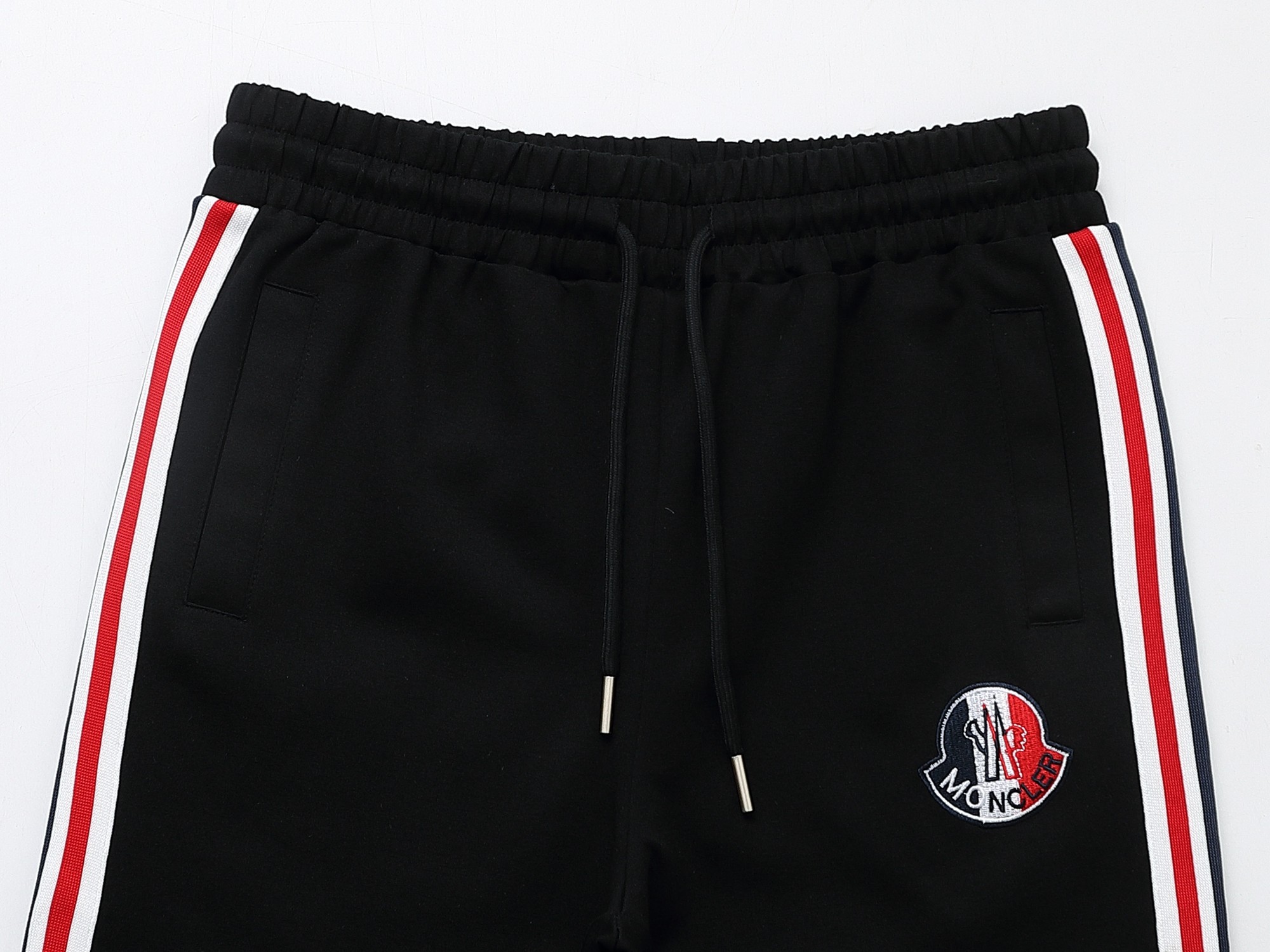 【MONCLER】モンクレール、【即日出荷】ご好評に付き再入荷！