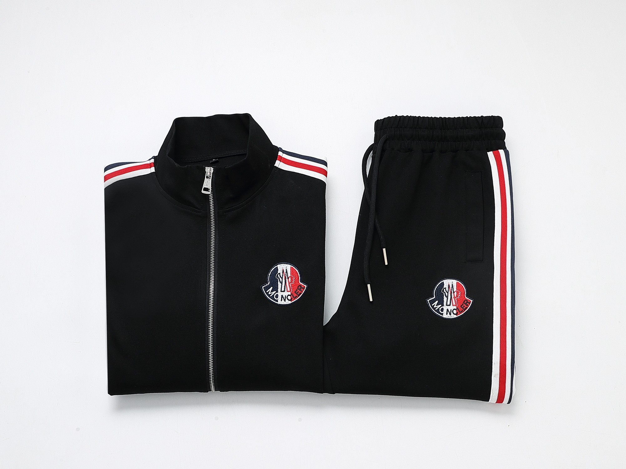 【MONCLER】モンクレール、【即日出荷】ご好評に付き再入荷！