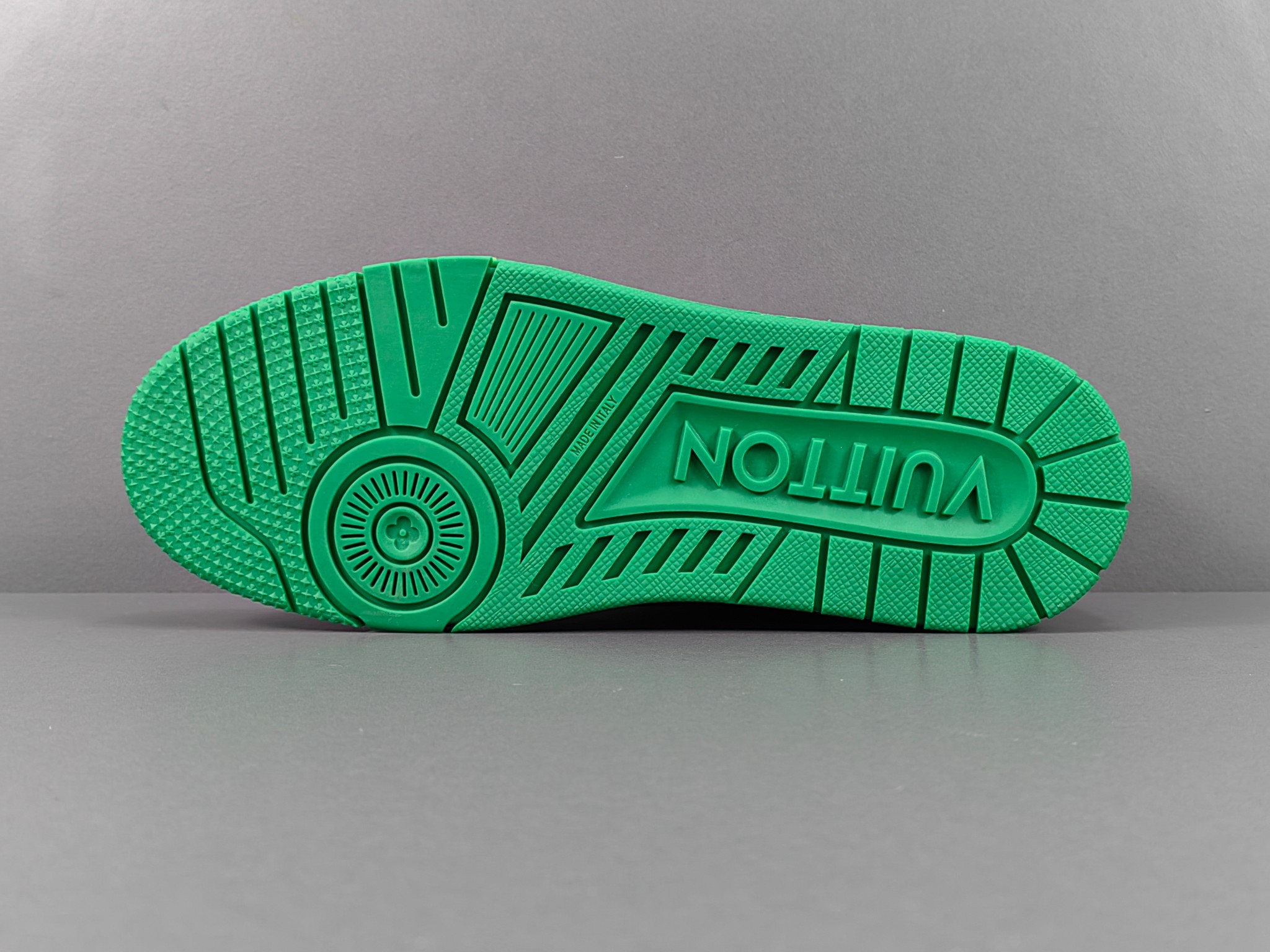 louis vuitton の の 2024 trainer スニーカー 2